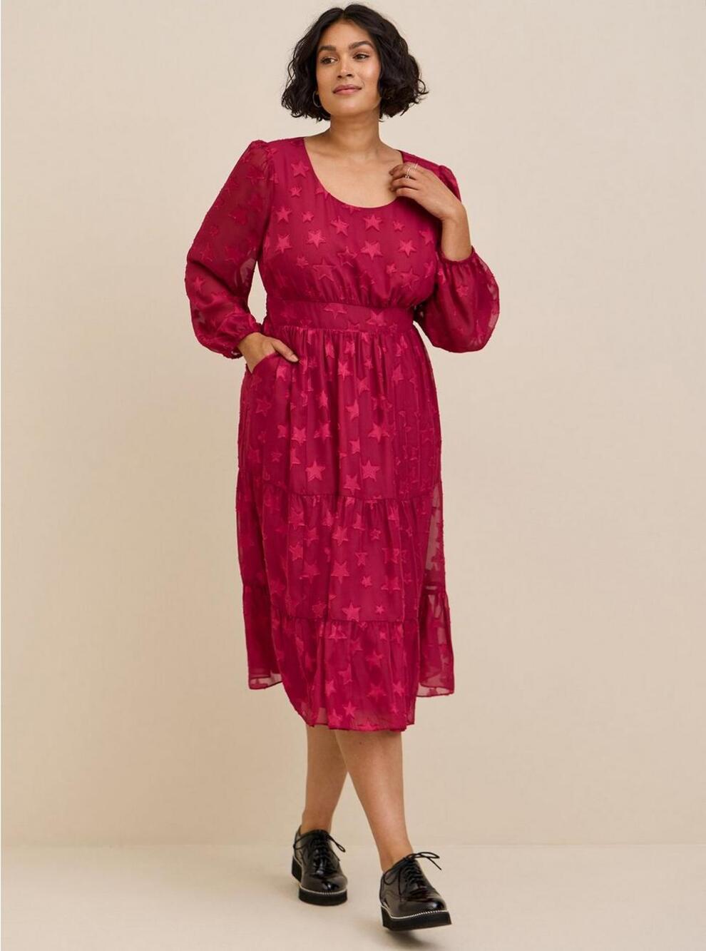 Torrid Midi Clip Dot Chiffon Tiered Dress Scoop Neck Burgundy Size 00 NWT
